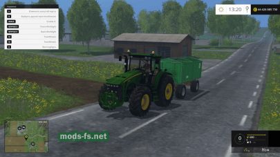 Три трактора John Deere