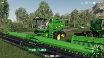 Комбайн John Deere S700 в игре FS 2019