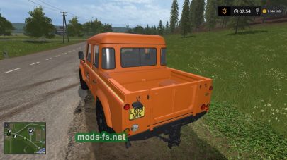 Land Rover в игре Farming Simulator 2017